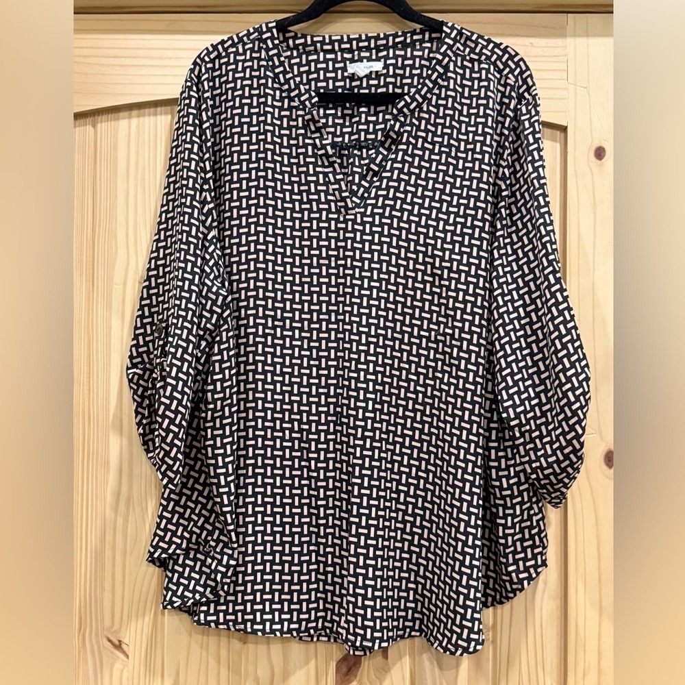 Maurices Black Tan Geometric Roll Tab Sleeve Blouse 3X